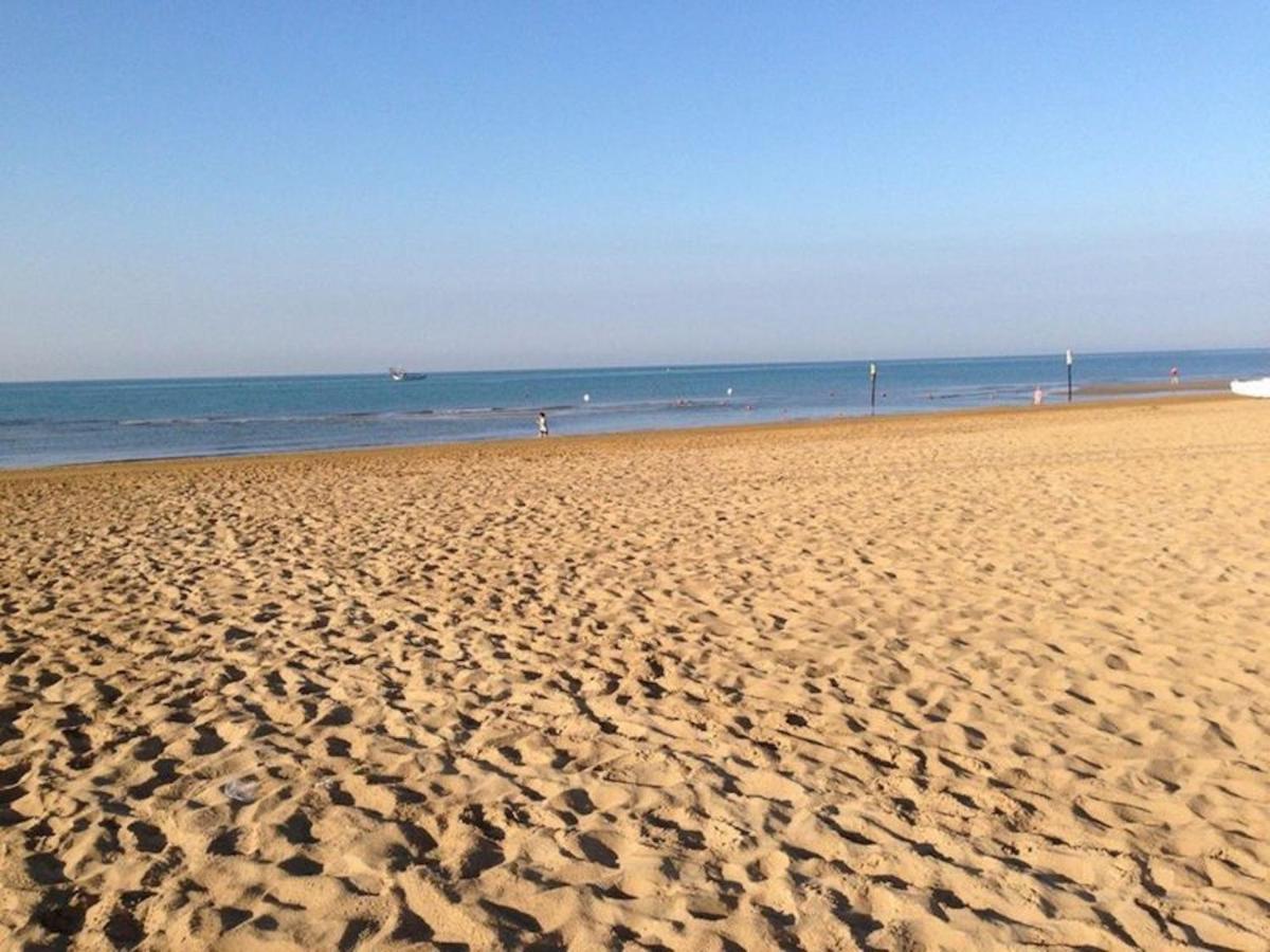 Beautiful Apartment Close To Bibione Beach - Beahost Buitenkant foto