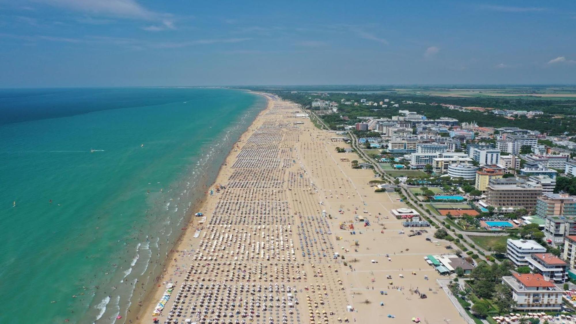 Beautiful Apartment Close To Bibione Beach - Beahost Buitenkant foto