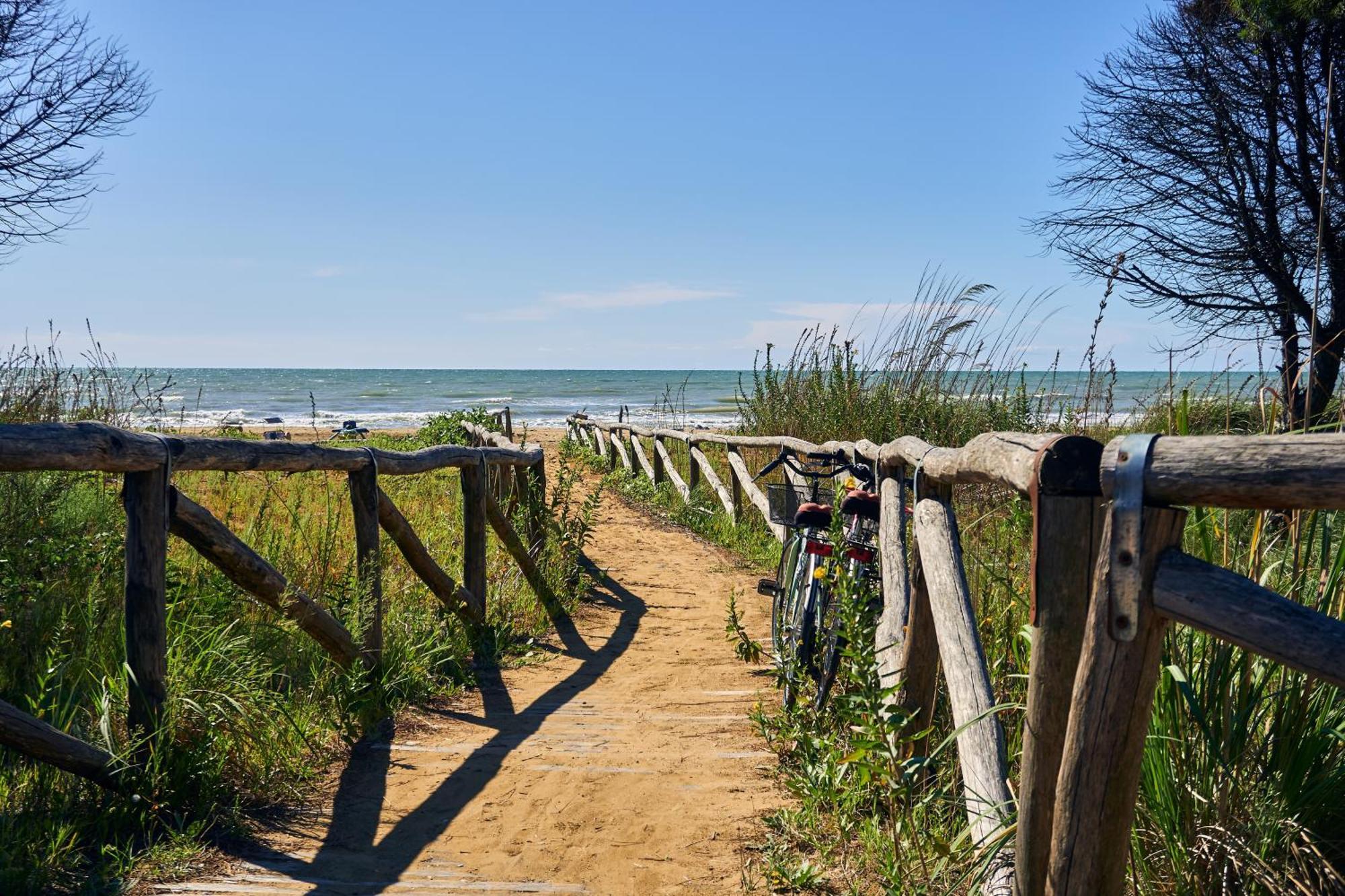 Beautiful Apartment Close To Bibione Beach - Beahost Buitenkant foto